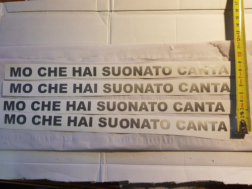 Adesivo che hai - adesivo,